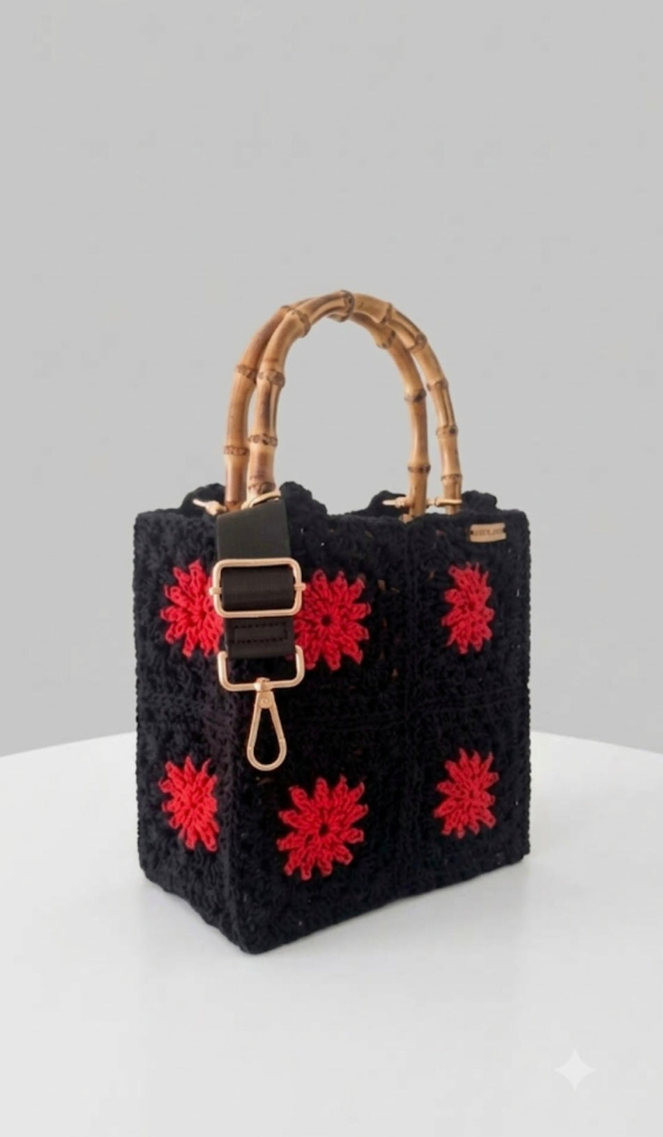 FRIDA BLACK CHERRY
